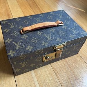Louis Vuitton Monogram Boite a Tour Jewelry Box